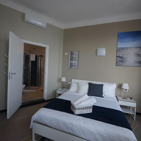 Luna Rooms سافونا المظهر الخارجي الصورة