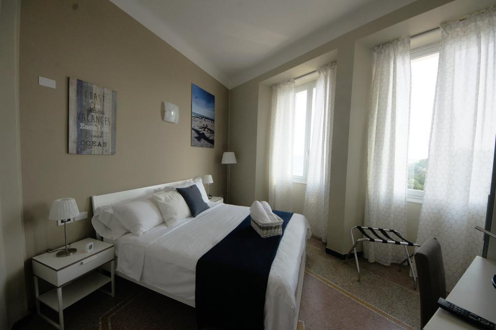 Luna Rooms سافونا المظهر الخارجي الصورة